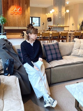 「AZUL ENCANTO（アズールエンカント）のアイテム（Tシャツ/カットソー）」を使った、SIZUさん（レディース・156cm）の冬コーディネート