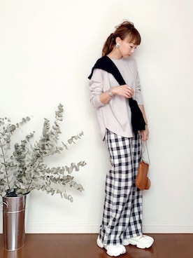 「the case（ザケース）のアイテム（ポーチ）」を使った、SIZUさん（レディース・156cm）の夏コーディネート