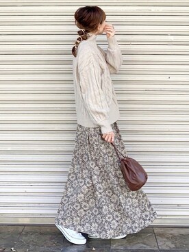 「LIPSTAR（リップスター）のマシンウォッシャブルケーブルハイネックニット/モックネック（ニット/セーター）」を使った、SIZUさん（レディース・156cm）の秋コーディネート