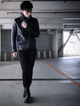 「incarnation（インカネーション）のアイテム（ライダースジャケット、ブラック系）」を使った、Toshiki Yoshimuraさん（メンズ・174cm）の春コーディネート