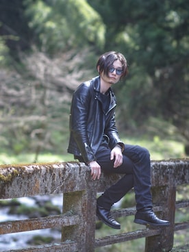 「メゾンマルジェラ」｜「アイテム（ライダースジャケット）」を使った、Toshiki Yoshimuraさん（メンズ・174cm）の春コーディネート