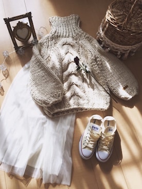 「dioselectのアイテム（ニット/セーター、ベージュ系）」を使った、kaori.ksさん（レディース・157cm）の春コーディネート