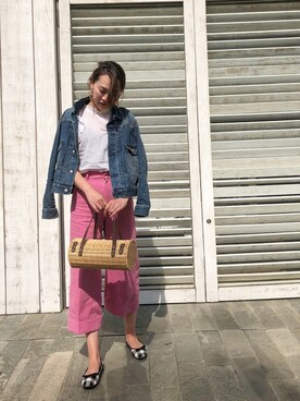 「GU（ジーユー）のアイテム（デニムジャケット、ブルー系）」を使った、momo_xoxo.babyさん（レディース・170cm）の春コーディネート