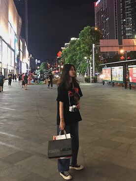 「ROARINGWILDのアイテム（トップス）」を使った、uiooeさん（レディース・168cm）の秋コーディネート