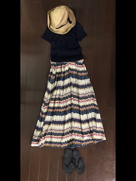 「家族旅行」｜「アイテム（帽子）」を使った、akiraさん（レディース・166cm）の秋コーディネート
