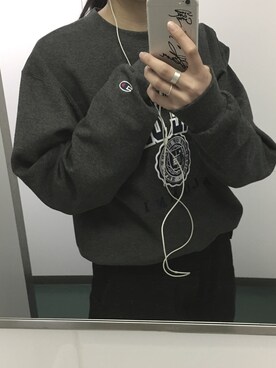 「Champion（チャンピオン）のアイテム（スウェット、グレー系）」を使った、miさん（レディース・165cm）の冬コーディネート