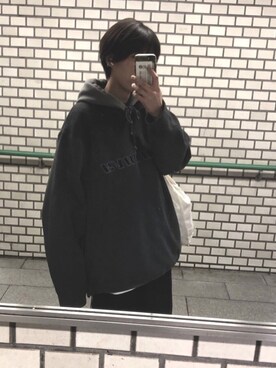 「OLD NAVY（オールドネイビー）のアイテム（その他トップス、グレー系）」を使った、miさん（レディース・165cm）の冬コーディネート