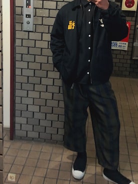 「古着のアイテム（パンツ、グリーン系）」を使った、Maiuさん（メンズ・170cm）の冬コーディネート