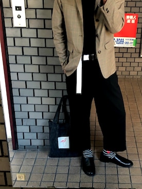 「NANO universe（ナノユニバース）のアイテム（パンツ、ブラック系）」を使った、Maiuさん（メンズ・170cm）の春コーディネート