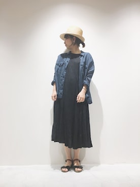 「アイテム（ミリタリージャケット）」を使った、Malle CDC lumine ikebukuroさん（レディース・160cm）の夏コーディネート