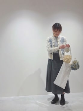 「chambre de charme（シャンブルドゥシャーム）のアイテム（スカート）」を使った、Malle CDC lumine ikebukuroさん（レディース・160cm）の冬コーディネート