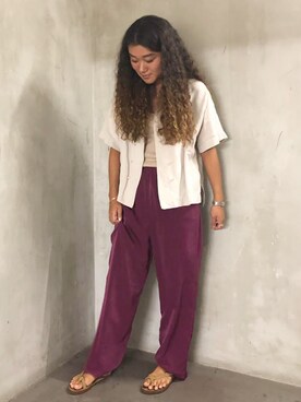 「Khaju（カージュ）のアイテム（その他パンツ）」を使った、榎本さん（レディース・156cm）の夏コーディネート