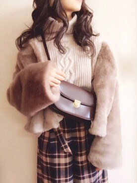 「one after another NICE CLAUP（ワンアフターアナザーナイスクラップ）のアイテム（アクセサリー）」を使った、ぴょんさん（レディース・167cm）の冬コーディネート