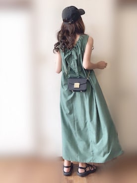 Titivate ティティベイト の ﾊﾞｯｸﾘﾎﾞﾝﾛﾝｸﾞﾜﾝﾋﾟｰｽ ワンピース Wear