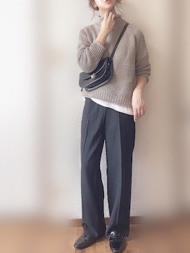 「ADAM ET ROPE'（アダムエロペ）のラウンドクロスボディーバッグ（ショルダーバッグ）」を使った、ぴょんさん（レディース・167cm）の冬コーディネート