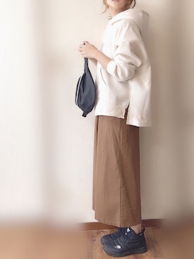 「classicalelf（クラシカルエルフ）のアイテム（パーカー）」を使った、ぴょんさん（レディース・167cm）の冬コーディネート
