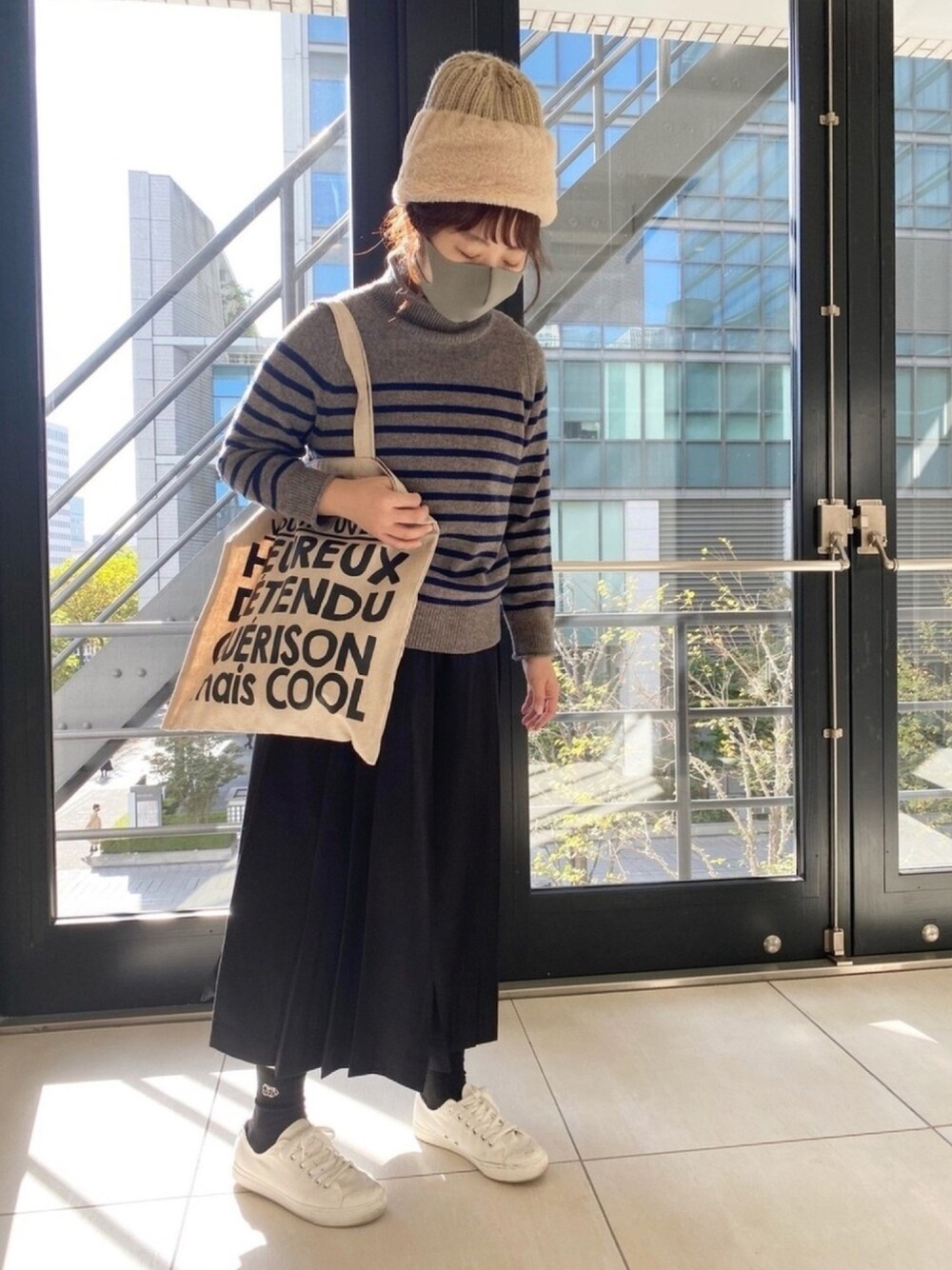 「nop de nod、秋冬コーデ、ボーダー、ニットコーデ、タートルネック、ボーダーニット、プリーツスカート、キュロット」｜「nop de nodのアイテム（ニット/セーター、ブラウン系）」を使った、AYUさん（レディース・160cm）の秋コーディネートの1枚目の写真