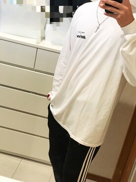 「KaneZ（ケインズ）のアイテム（Tシャツ/カットソー）」を使った、Yさん（メンズ・185cm）の秋コーディネート