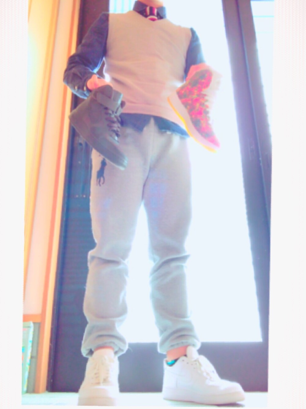 「スニーカー、ドラフトナイキ、Polo Ralph Lauren、URBAN RESEARCH、ORIHICA、冬コーデ、おしゃれさんと繋がりたい、ナイキ」｜「NIKEのNIKE  ナイキ　AIR FORCE 1 '07  エアフォース  1 '07　 315122-111　 WHITE/WHITE（スニーカー、ホワイト系）」を使った、たこっしーさん（メンズ・168cm）の冬コーディネートの1枚目の写真