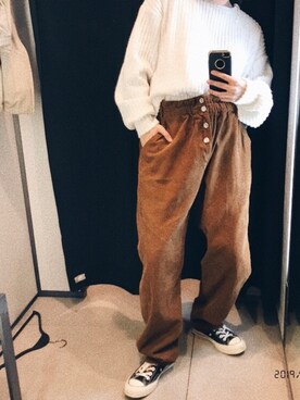 「ZARA（ザラ）のアイテム（チノパンツ、ブラウン系）」を使った、yoyofeelsgood さん（レディース・160cm）の春コーディネート