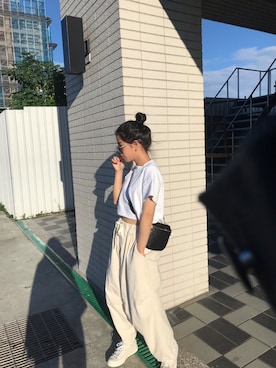 「GU（ジーユー）のアイテム（Tシャツ/カットソー、ホワイト系）」を使った、yoyofeelsgood さん（レディース・160cm）の夏コーディネート