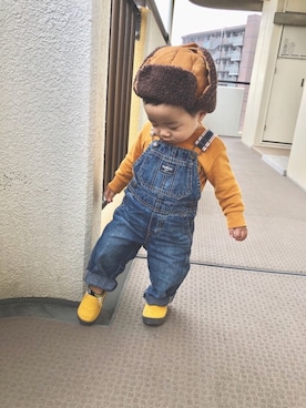 「OSHKOSH（オシュコシュ）のアイテム（サロペット/オーバーオール）」を使った、yo_yoさん（キッズ・80cm）の秋コーディネート
