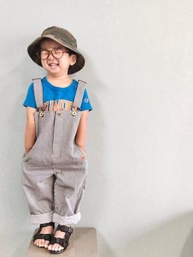 「UNIVERSAL OVERALL（ユニバーサルオーバーオール）のアイテム（サロペット/オーバーオール）」を使った、yo_yoさん（キッズ・90cm）の夏コーディネート