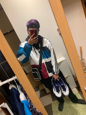 「FILA（フィラ）のアイテム（パーカー）」を使った、나오さん（メンズ・171cm）の秋コーディネート