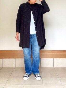 スニーカーを使った ストレートデニム のレディース人気ファッションコーディネート 年齢 40歳 44歳 Wear