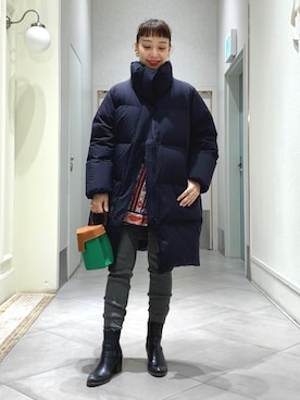 「アイテム（バッグ、グリーン系）」を使った、izumi  ishiketaさん（レディース・156cm）の冬コーディネート