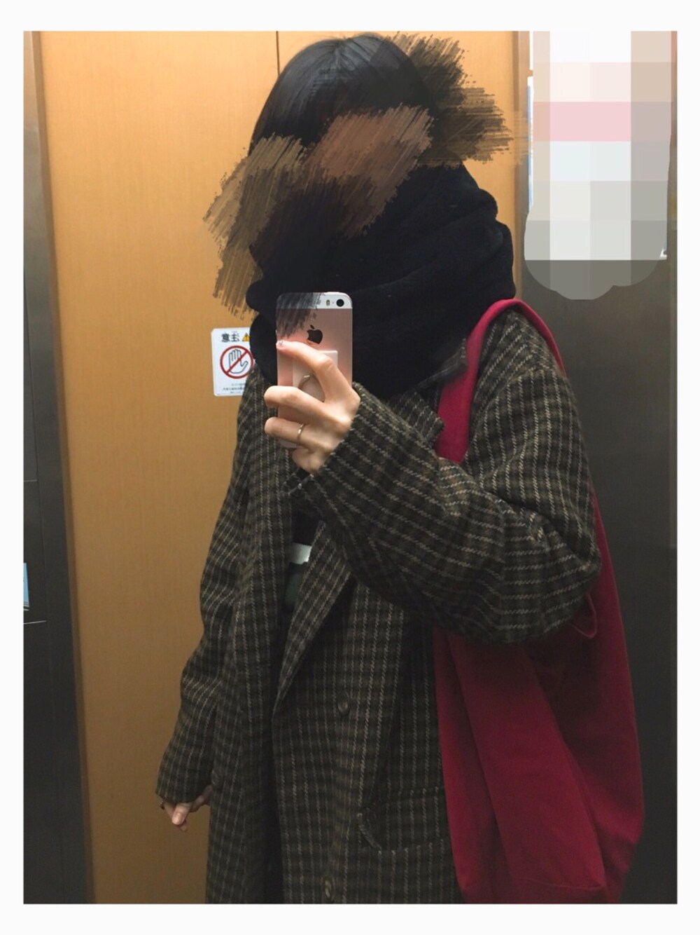 「CIAOPANIC TYPYの【WEB限定】フェイクファースヌード（ストール/ショール、ブラック系）」を使った、７２さん（レディース・154cm）の秋コーディネートの1枚目の写真