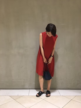 「BEAUTY&YOUTH UNITED ARROWS（ビューティーアンドユースユナイテッドアローズ）のBY∴ ポンチフレアノースリーブワンピース -手洗い可能-（ワンピース、レッド系）」を使った、Shiori Kotedaさん（レディース・169cm）の夏コーディネート