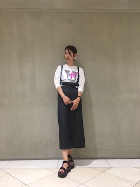 「BEAUTY&YOUTH UNITED ARROWS（ビューティーアンドユースユナイテッドアローズ）の【別注】＜MTV＞ロングスリーブカットソー（Tシャツ/カットソー、ホワイト系）」を使った、Shiori Kotedaさん（レディース・169cm）の夏コーディネート