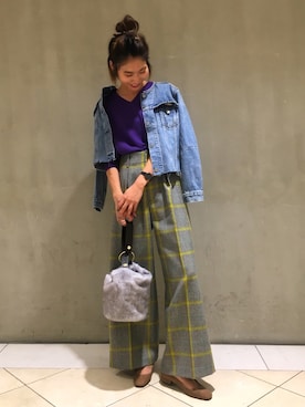 「BEAUTY&YOUTH UNITED ARROWS」｜「アイテム（デニムジャケット）」を使った、Shiori Kotedaさん（レディース・169cm）の秋コーディネート