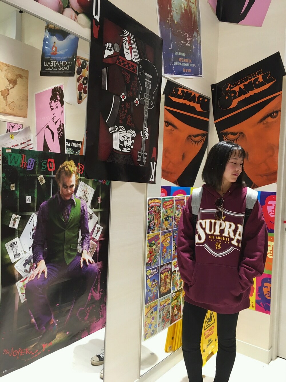「サングラス、シースルー、american、スウェット、古着、American Eagle、冬」｜「古着のアイテム（トップス、その他）」を使った、はなさん（レディース・157cm）の冬コーディネートの1枚目の写真