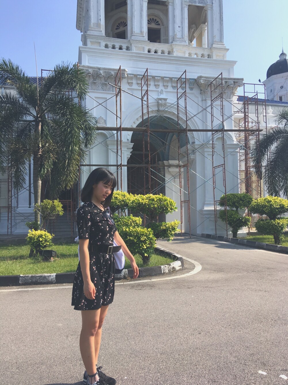 「malaysia、H&M、New Balance、ワンピース、サングラス、マレーシア、旅行、TRIP、黒」｜「H&Mのアイテム（ワンピース、ブラック系）」を使った、はなさん（レディース・157cm）の春コーディネートの1枚目の写真