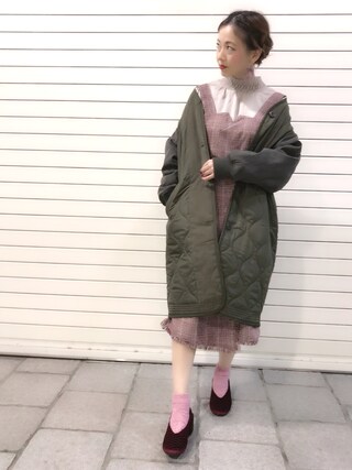 TOSHIBE KAYOKO使用「w closet（刺繍入りシャーリングプルオーバー）」的時尚穿搭