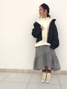 「w closet」｜「アイテム（デニムジャケット）」を使った、TOSHIBE KAYOKOさん（レディース・158cm）の冬コーディネート