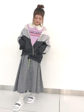 TOSHIBE KAYOKOさんの「ラインベルト付きギンガムツイルスカート」を使ったコーディネート