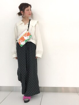 wcloset 札幌店｜TOSHIBE KAYOKO使用「w closet（セーラーカラーレースシャツ）」的時尚穿搭