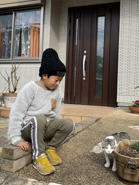 「ネコ」｜「アイテム（ニットキャップ/ビーニー）」を使った、みーちゃんさん（キッズ・121cm）の冬コーディネート
