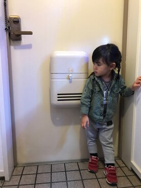 「OLD NAVY（オールドネイビー）のアイテム（ブルゾン）」を使った、ななさん（キッズ・80cm）の秋コーディネート