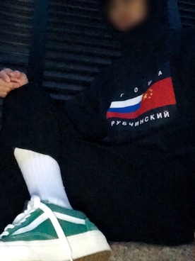「Gosha Rubchinskiy（ゴーシャラブチンスキー）のアイテム（パーカー）」を使った、changeさん（メンズ・171cm）の春コーディネート