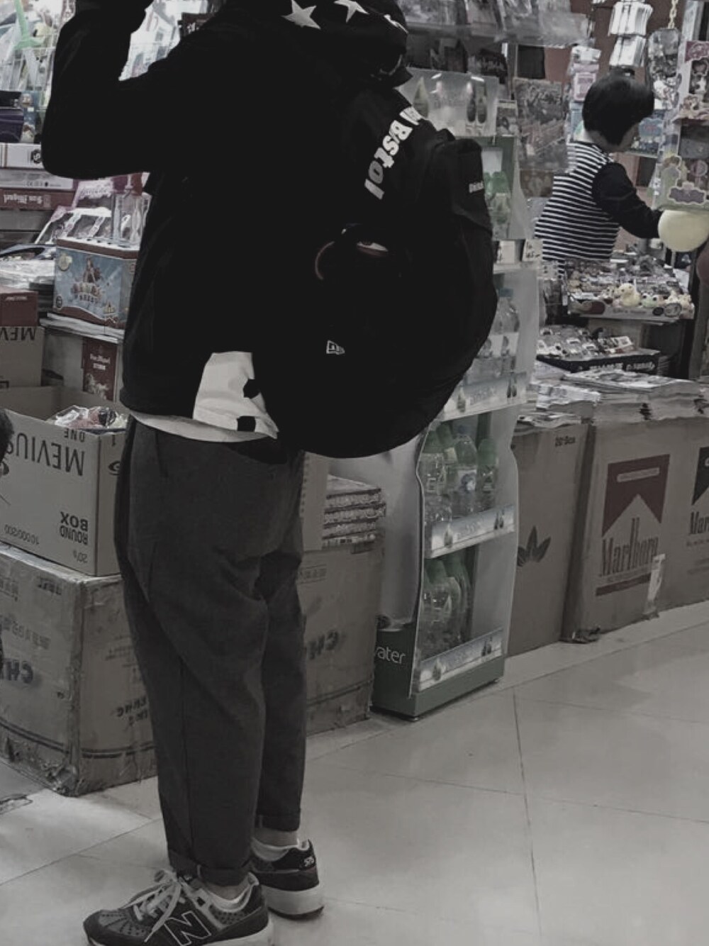 「黒、FCRB、F.C.R.B.、UNIQLO、casual、スニーカー、whiz、NEWBALANCE」｜「F.C.Real Bristolのアイテム（バックパック/リュック、ブラック系）」を使った、 doy doy 000さん（メンズ・169cm）の夏コーディネートの1枚目の写真