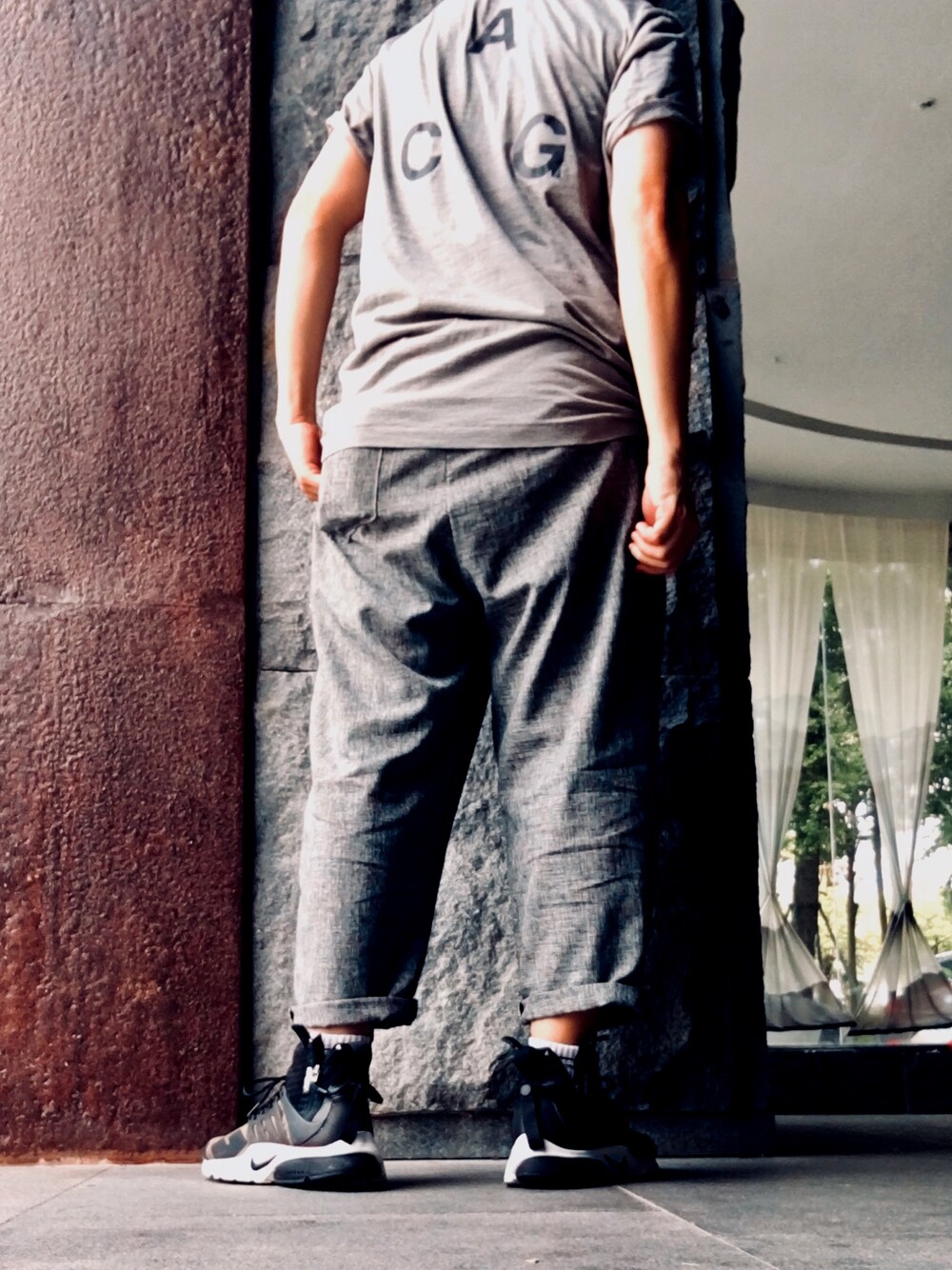 「NIKE、ootd、ACG、街頭穿搭、球鞋、sneakers、日系極簡、古着MIX、kicks、夏」｜「NIKE ACGのアイテム（Tシャツ/カットソー、グレー系）」を使った、 doy doy 000さん（メンズ・172cm）の夏コーディネートの1枚目の写真