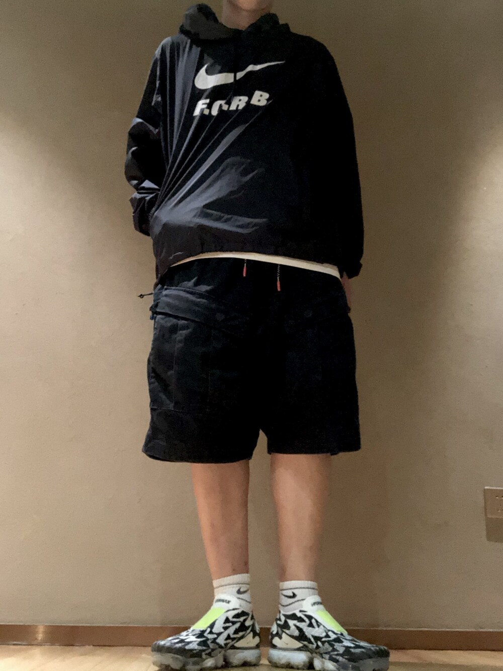 「ootd、球鞋、秋のコーデ、秋、休闲、casual、sporty、NIKE、FCRB、nike acg」｜「F.C.R.B.のアイテム（マウンテンパーカー、ブラック系）」を使った、 doy doy 000さん（メンズ・172cm）の秋コーディネートの1枚目の写真