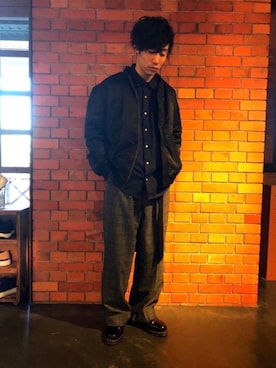 「tk.TAKEO KIKUCHI（ティーケータケオキクチ）のアイテム（MA-1）」を使った、tk.TAKEOKIKUCHI赤レンガさん（メンズ・170cm）の冬コーディネート