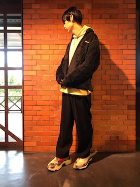 「Champion（チャンピオン）のアイテム（ブルゾン）」を使った、tk.TAKEOKIKUCHI赤レンガさん（メンズ・178cm）の冬コーディネート
