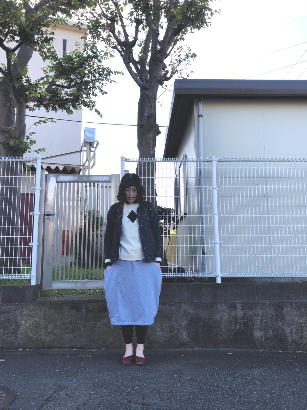 「秋冬コーデ、オトナカジュアル、今日のコーデ、おしゃれさんと繋がりたい、ユニクロ、オシャレウォーカー、変形スカート、ボブ、高身長女子、いいね、save、フォローお願いします🤑」｜「UNIQLOのアーガイルクルーネックセーター（長袖）（ニット/セーター、ホワイト系）」を使った、＊ふかこ＊さん（レディース・175cm）の秋コーディネートの1枚目の写真
