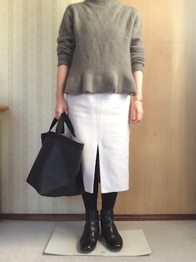 「ぺプラムトップス」｜「アイテム（腕時計）」を使った、きくさん（レディース・150cm）の冬コーディネート